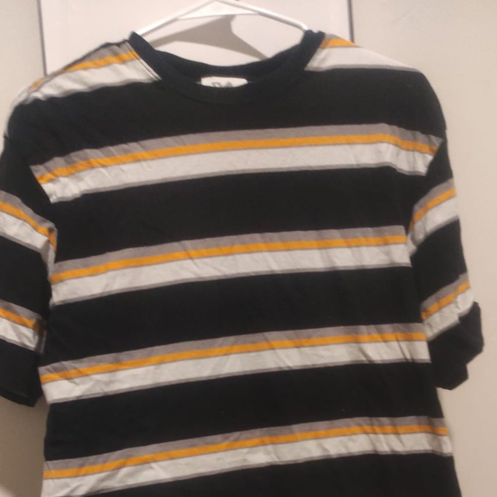 striped shirt